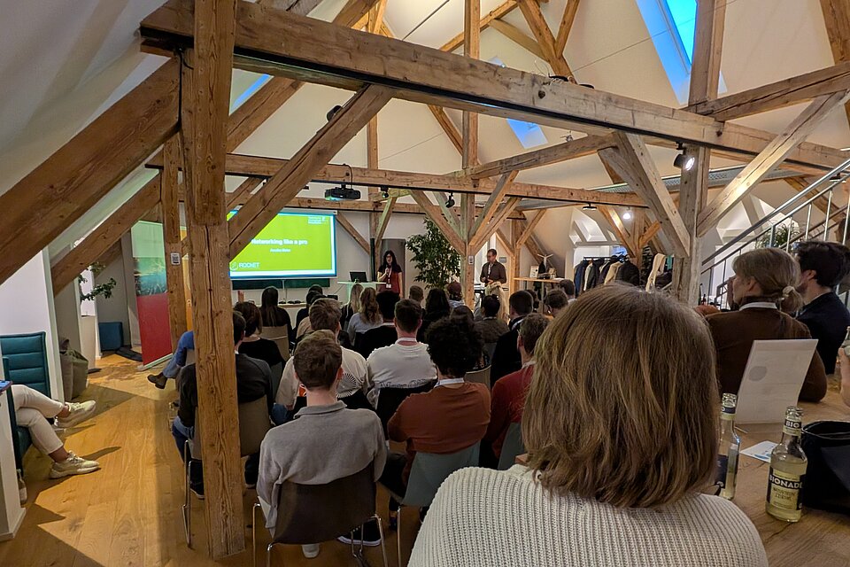 Gründungsstammtisch ausgerichtet vom ROCkET der TH Rosenheim