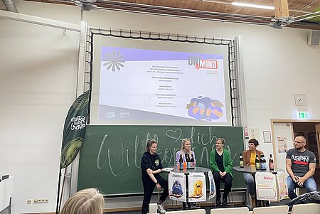Podiumsdiskussion am Uni4Mind Abend