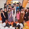 Das Bild zeigt die Absolventinnen und Absolventen 2023 der Fakultät für Sozialwissenschaften am Campus Mühldorf am Inn