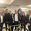 Das Bild zeigt TH-Präsident Professor Heinrich Köster, Johannes Irlbacher, Cielo Irlbacher, Konrad Irlbacher; Tessa Irlbacher und Gerald Rhein, Vorsitzender des Seeoner Kreises.