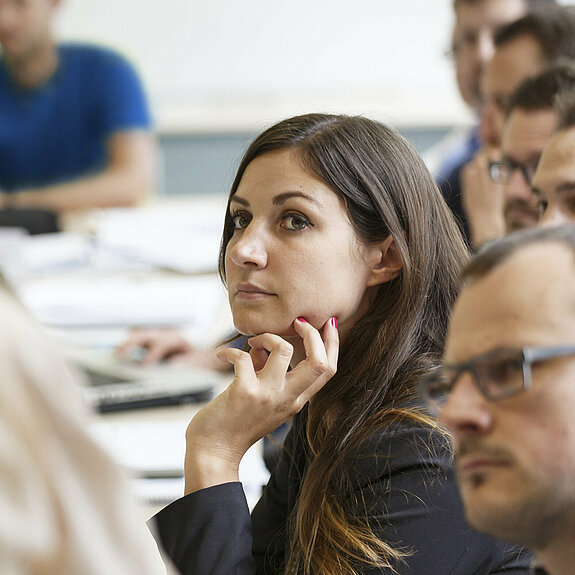 MBA Studierende in der Vorlesung