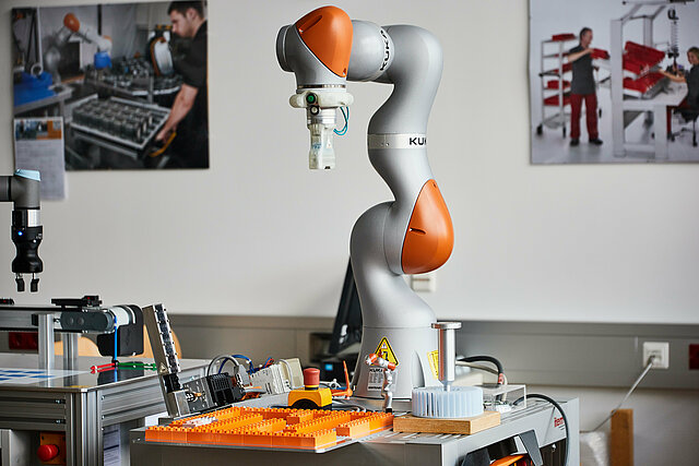 KUKA 7-Achs Roboter LBR iiwa