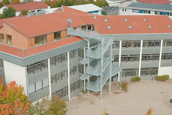 [Translate to English:] Vogelperspektive auf den Campus Mühldorf am Inn