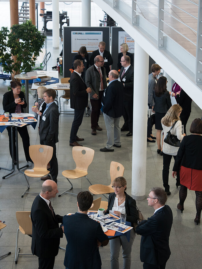 Erfahrungsaustausch beim 5. Rosenheimer Personalertag