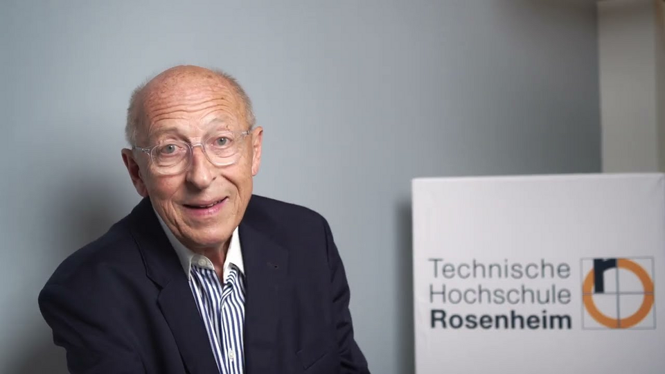 Prof. Dr. Benatzky im Gespräch: Welche außergewöhnliche Maßnahme brachten Sie auf den Weg?