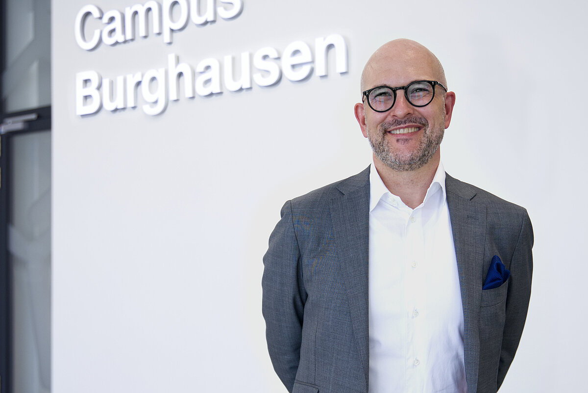 Book your Prof mit Prof. Dr. Jan Lüken Technische Hochschule Rosenheim