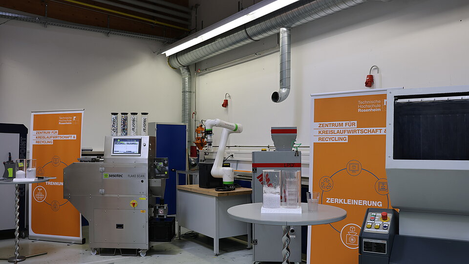 Maschinen im Zentrum für Kreislaufwirtschaft & Recycling in Waldkraiburg