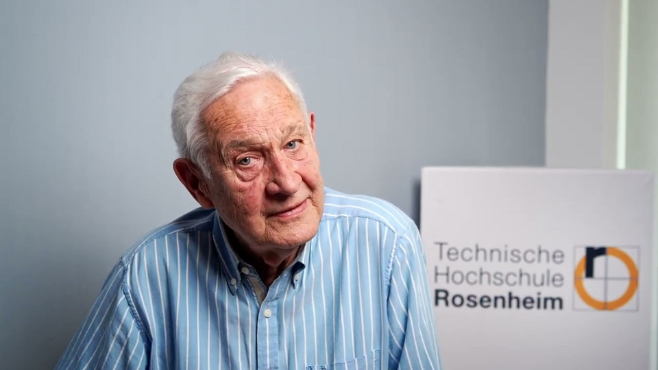 Zeitzeuge Dr. Hilmar Mund im Interview: Wie waren die Anfänge der Fakultät IAD?