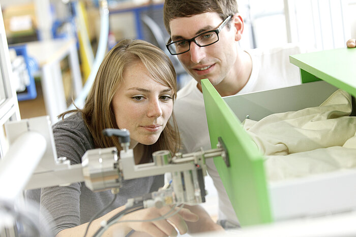 Studierende Mechatronik-Master